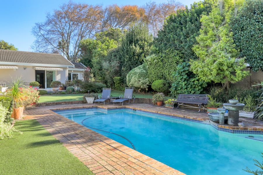 4 Bedroom Property for Sale in Constantia Western Cape